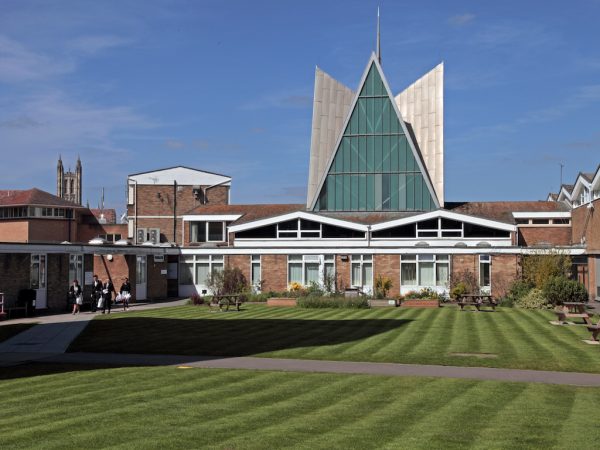 Canterbury Christ Church University - partenaire de CHRISMO Consulting