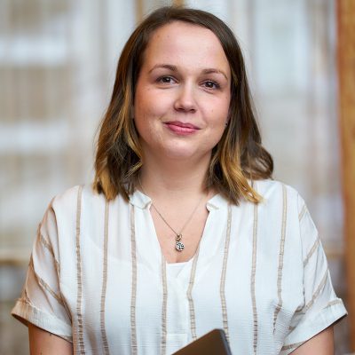 Marie Frison - Rédactrice & Community Manager pour Chrismo Consulting Marie Frison - Rédactrice & Community Manager pour Chrismo Consulting